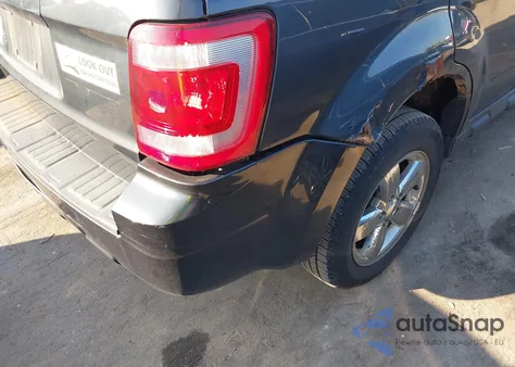 2008 Ford Escape Xlt z USA, uszkodzony, nr VIN 1FMCU03118KD67023